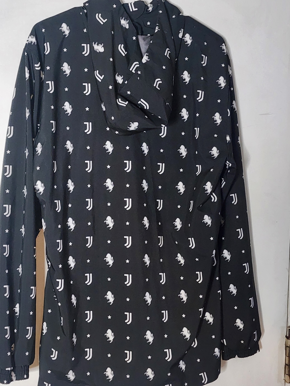 adidas Black Jacket with White Juventus Motif - Picture 8 of 8